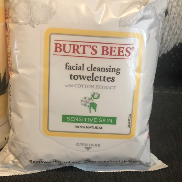 Burts Bees Clean Skincare Bundle - Picture 4 of 5
